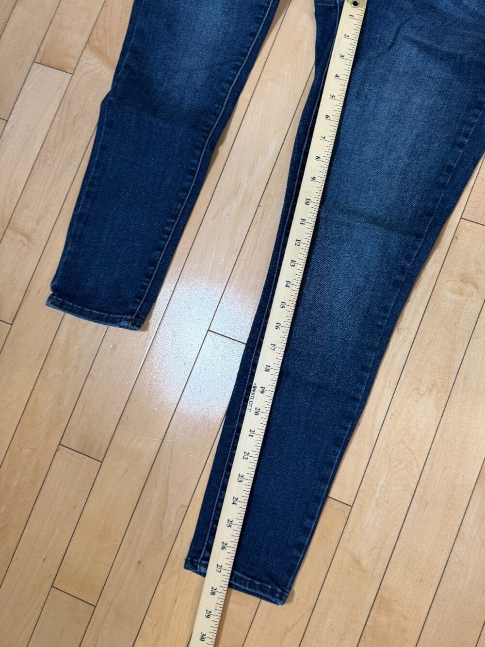 GAP Denim Dark Wash Favorite Jegging Size 30 / 10 Regular - Picture 3 of 7